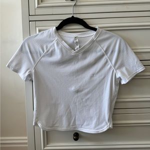 Lululemon- Grid-textured V-neck Crop Top
